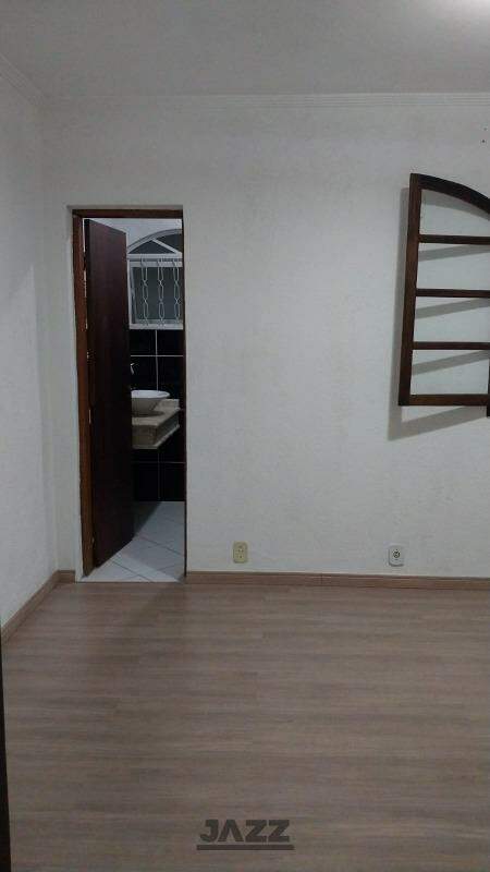 Casa à venda com 3 quartos, 210m² - Foto 14