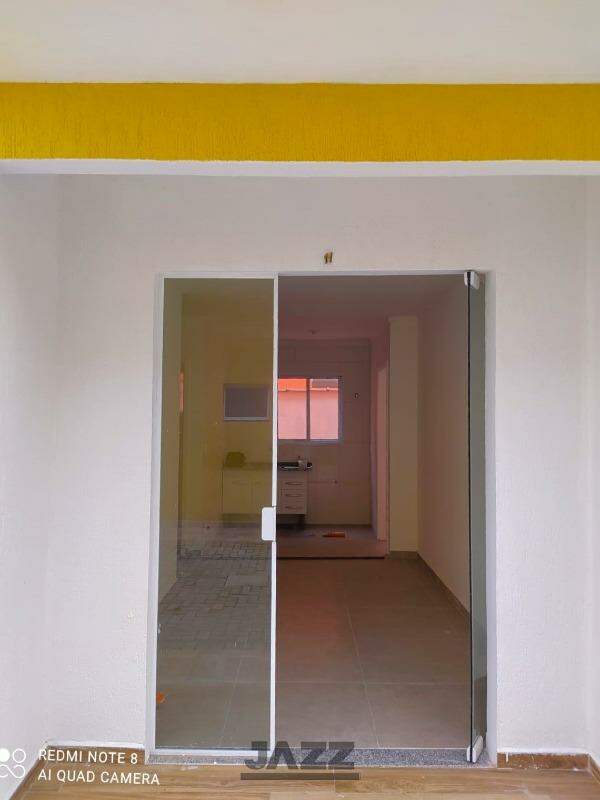 Apartamento à venda com 2 quartos, 60m² - Foto 2