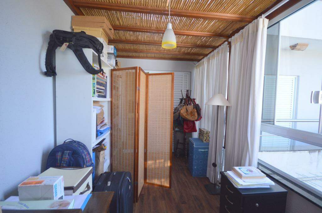 Casa de Condomínio para alugar com 3 quartos, 300m² - Foto 27