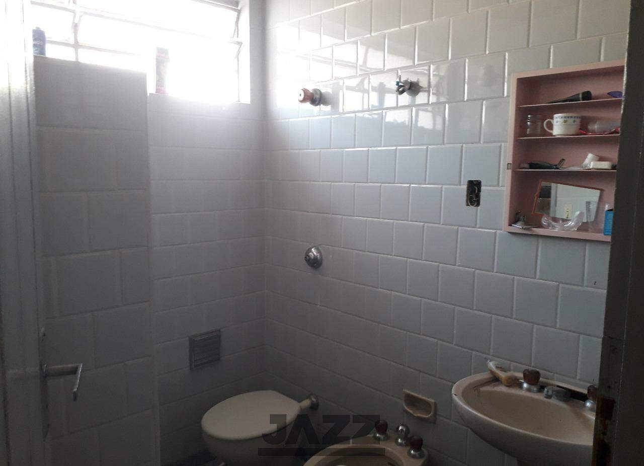 Casa à venda com 3 quartos, 200m² - Foto 17