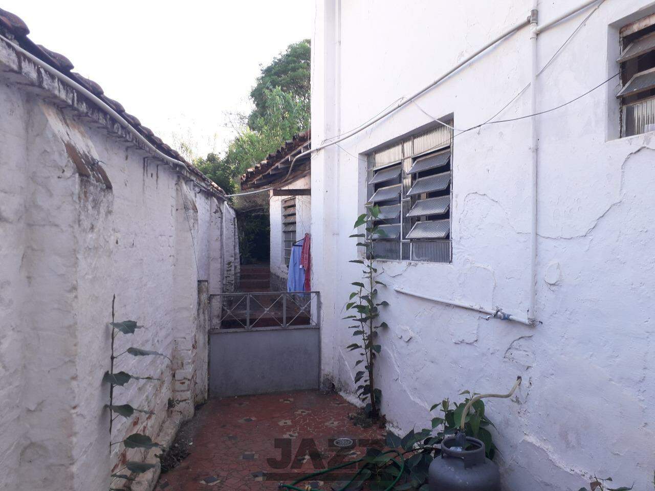 Casa à venda com 3 quartos, 200m² - Foto 23