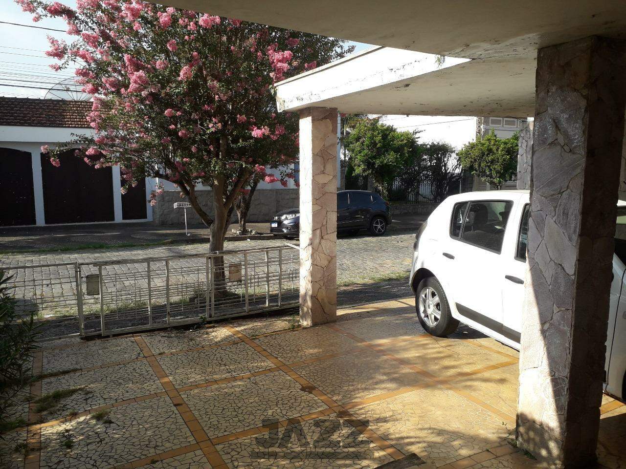 Casa à venda com 3 quartos, 200m² - Foto 14