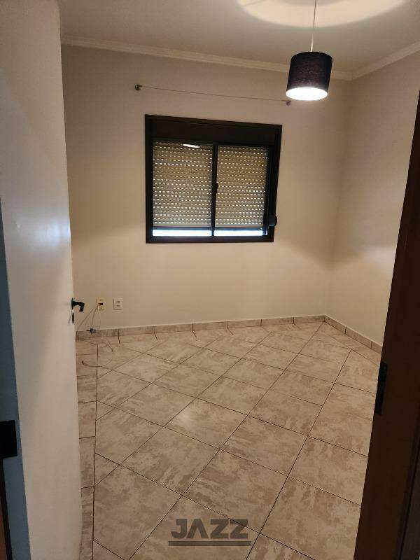 Apartamento para alugar com 3 quartos, 106m² - Foto 4