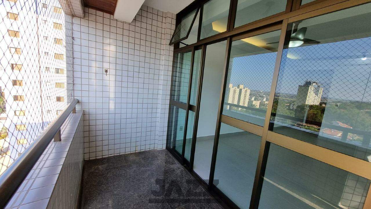 Apartamento à venda com 4 quartos, 150m² - Foto 4