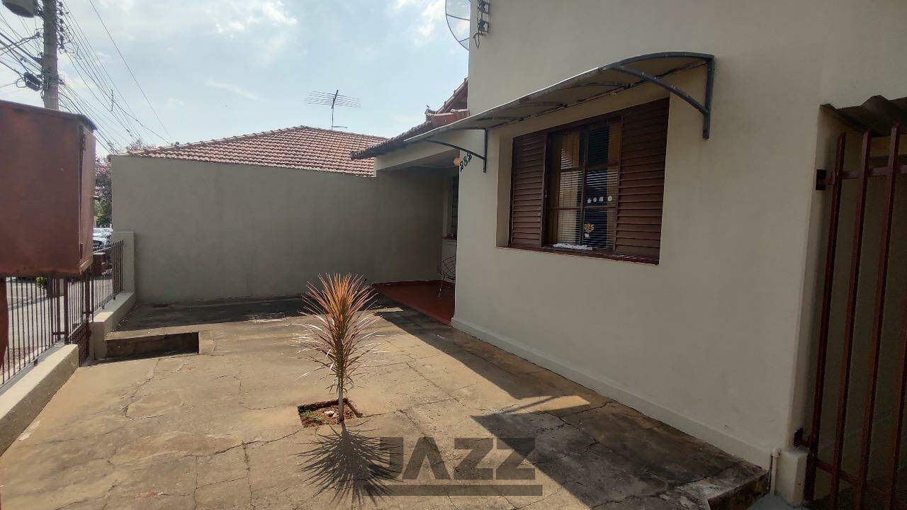 Casa à venda com 3 quartos, 142m² - Foto 2