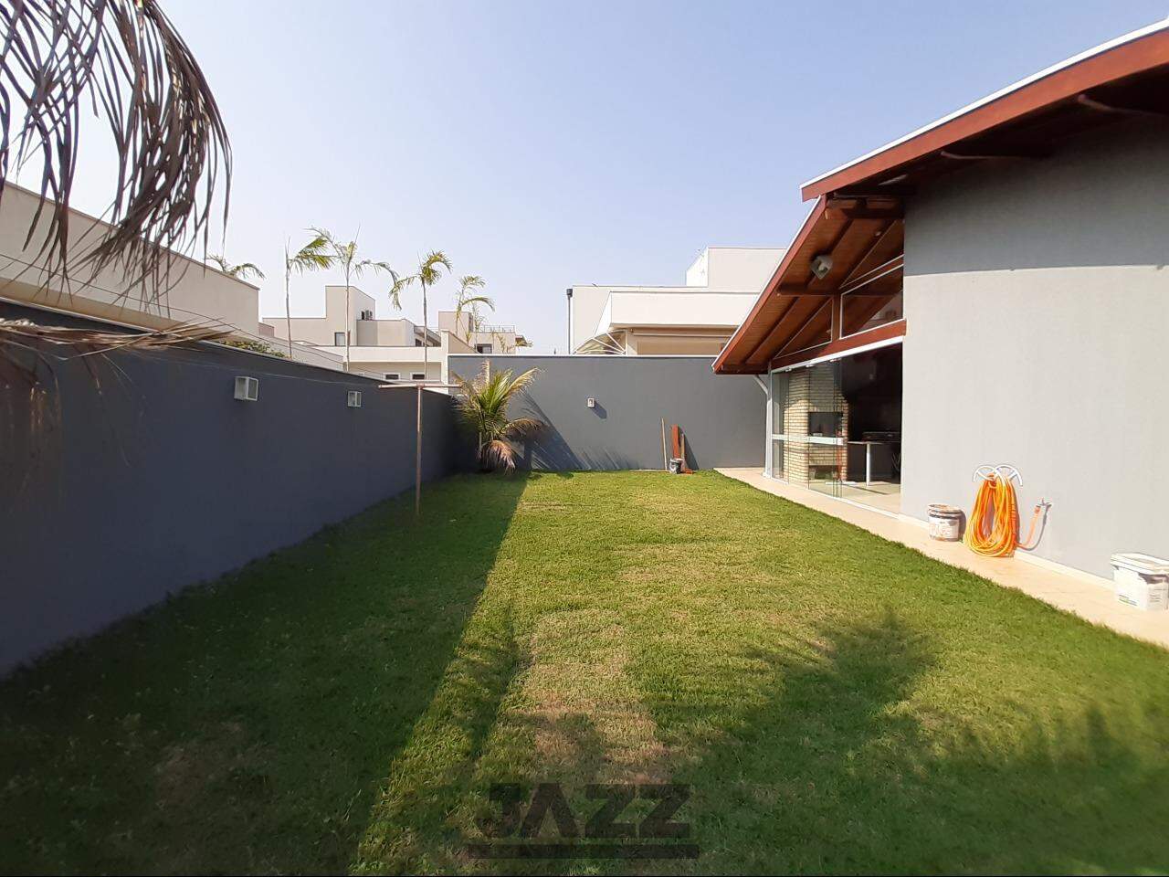 Casa de Condomínio para alugar com 4 quartos, 248m² - Foto 10