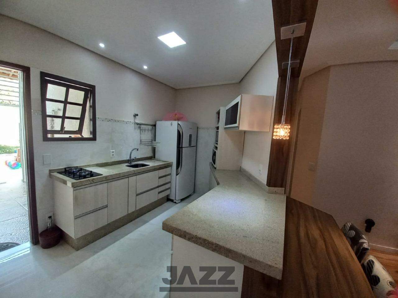 Casa à venda com 2 quartos, 120m² - Foto 7