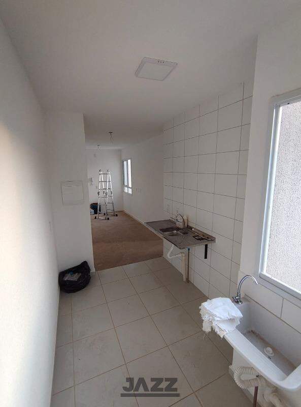 Apartamento à venda com 2 quartos, 46m² - Foto 2