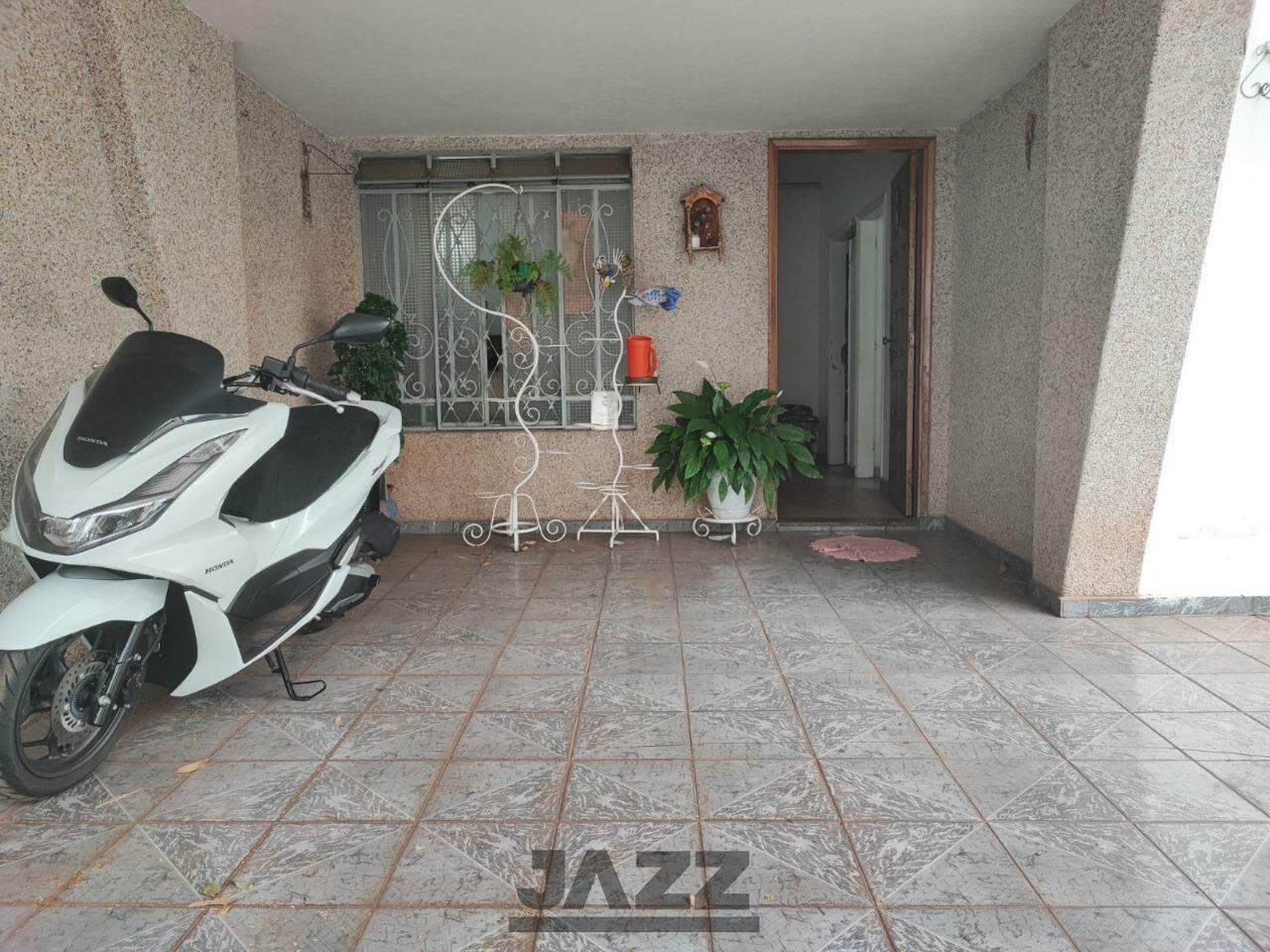 Casa à venda com 3 quartos, 147m² - Foto 2