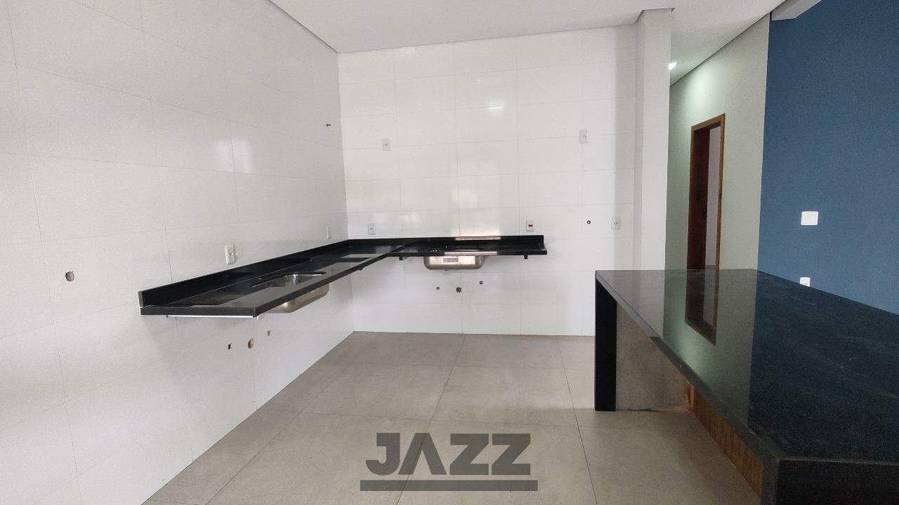 Casa à venda com 3 quartos, 175m² - Foto 9