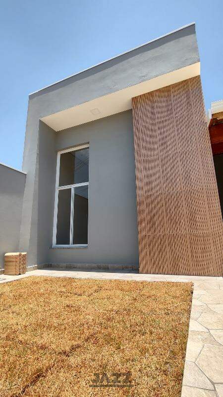 Casa à venda com 3 quartos, 135m² - Foto 2