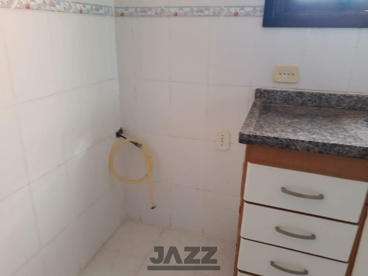 Casa para alugar com 3 quartos, 186m² - Foto 11