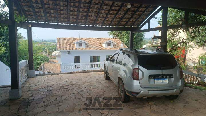 Casa de Condomínio à venda com 5 quartos, 250m² - Foto 2