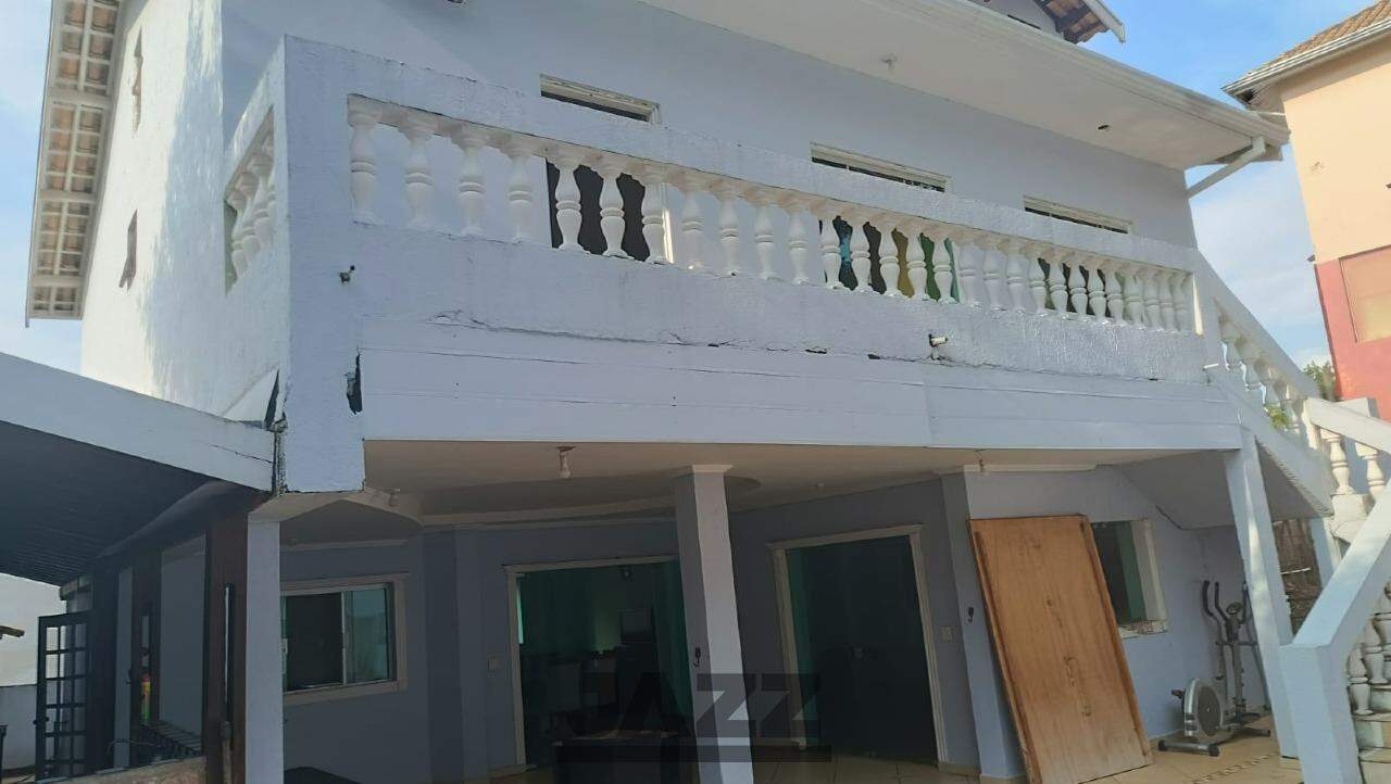 Casa de Condomínio à venda com 5 quartos, 250m² - Foto 25