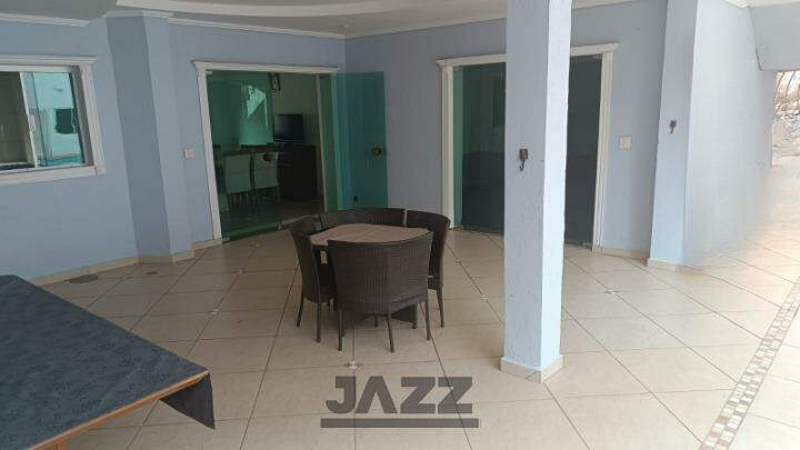 Casa de Condomínio à venda com 5 quartos, 250m² - Foto 5