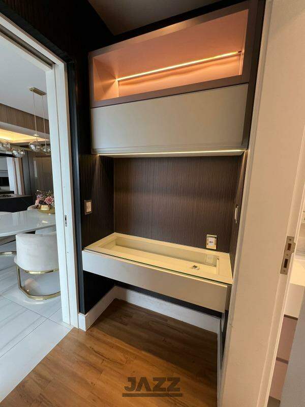 Apartamento à venda com 4 quartos, 173m² - Foto 18