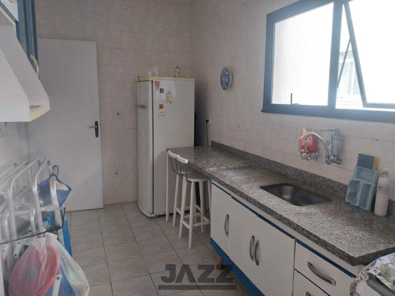 Apartamento à venda com 1 quarto, 58m² - Foto 6