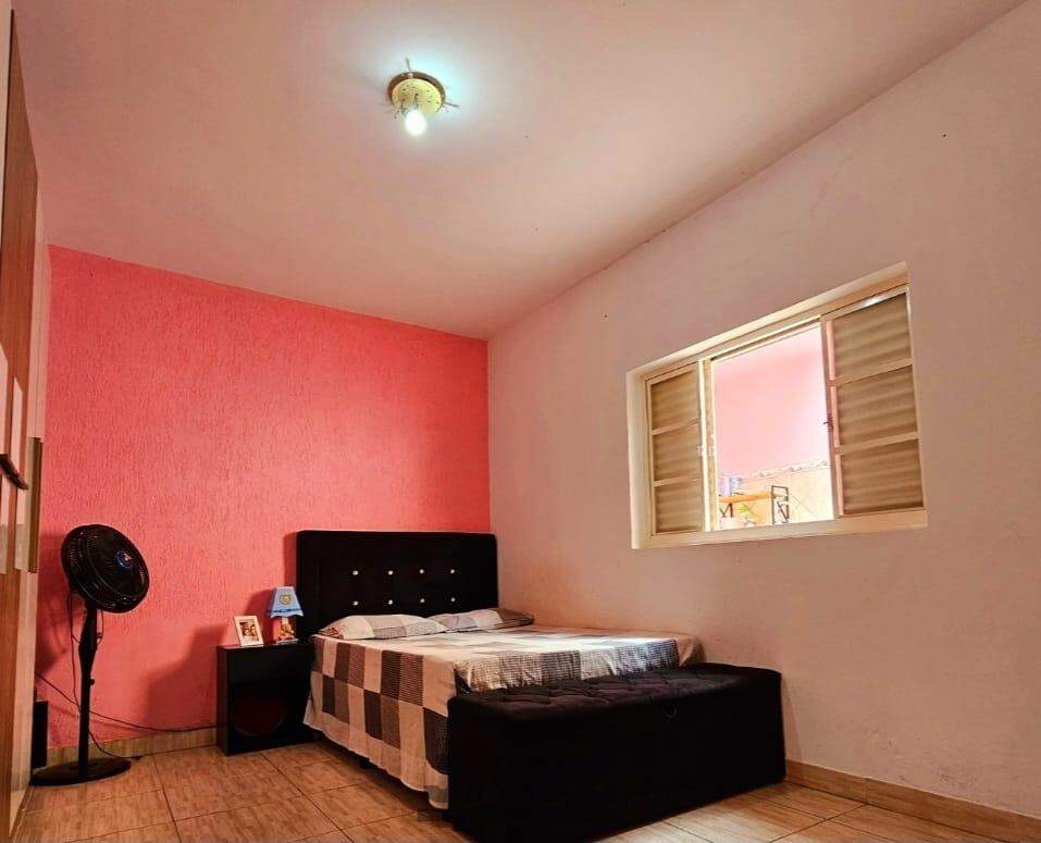 Casa à venda com 2 quartos, 80m² - Foto 10