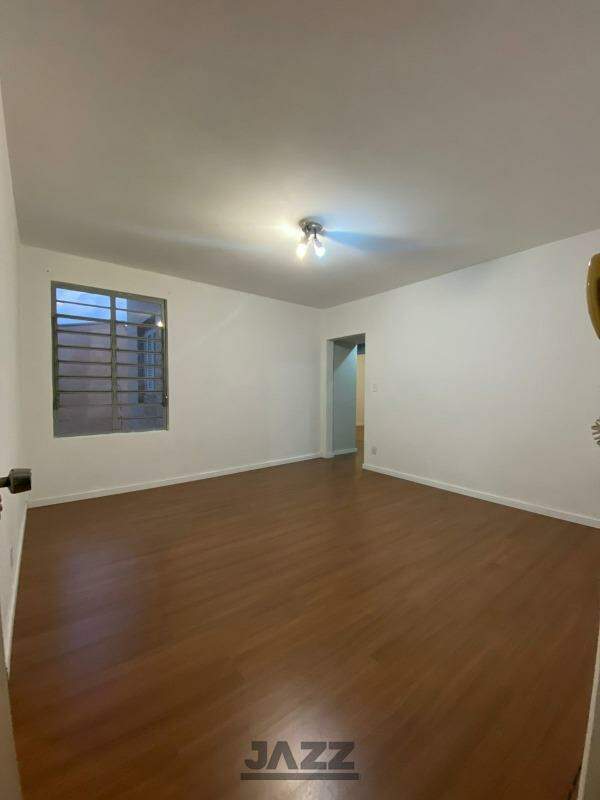 Apartamento à venda com 3 quartos, 107m² - Foto 2