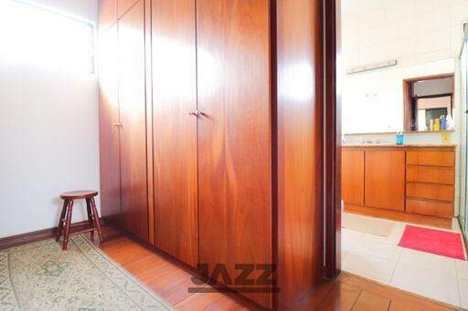 Casa à venda com 4 quartos, 320m² - Foto 17