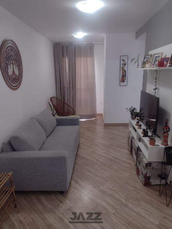 Apartamento à venda com 2 quartos, 62m² - Foto 1