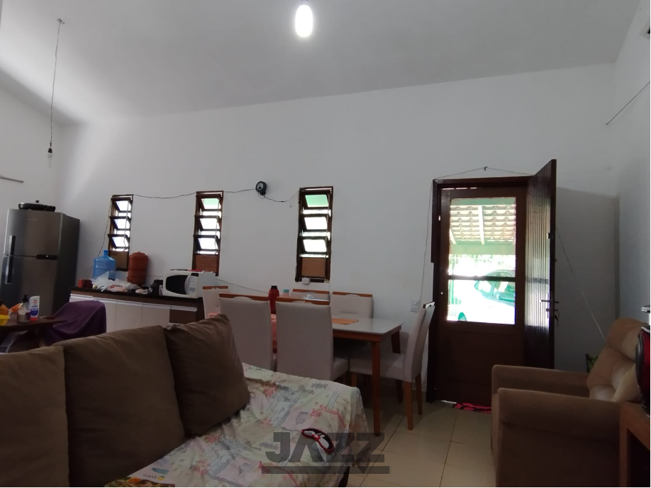 Casa à venda com 2 quartos, 360m² - Foto 4