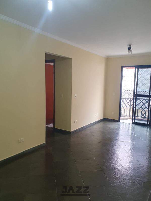 Apartamento à venda com 2 quartos, 73m² - Foto 2