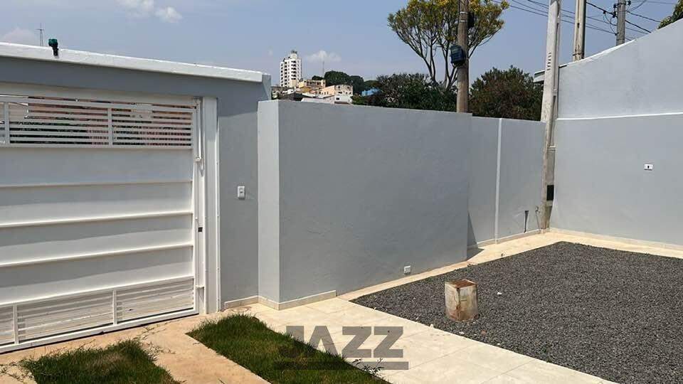 Casa à venda com 3 quartos, 63m² - Foto 2