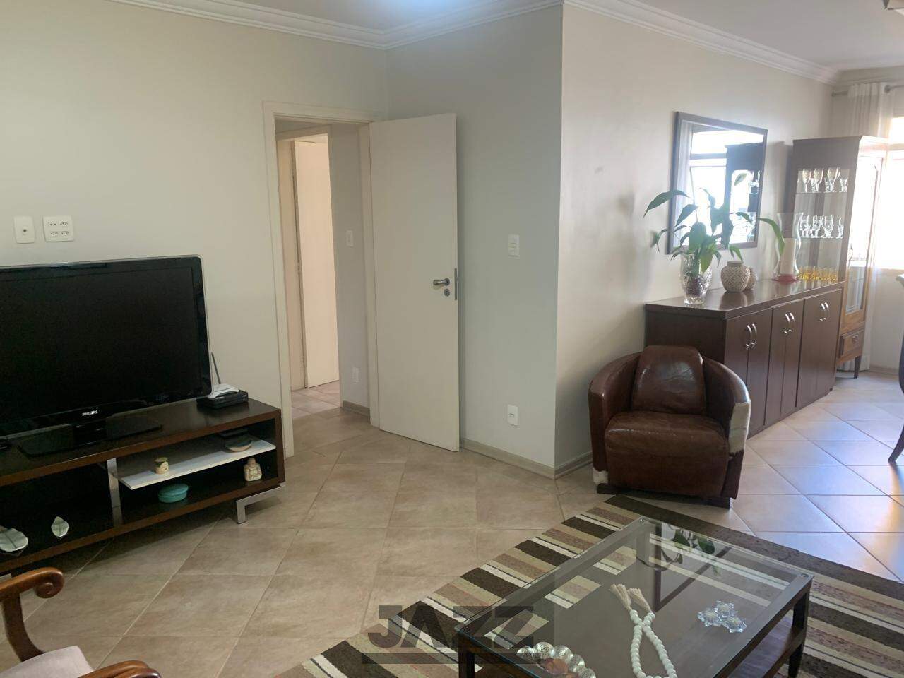 Apartamento à venda com 3 quartos, 119m² - Foto 3