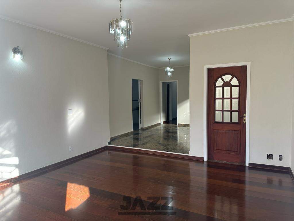 Casa à venda com 3 quartos, 300m² - Foto 2