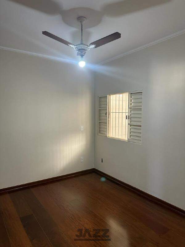 Casa à venda com 3 quartos, 300m² - Foto 11