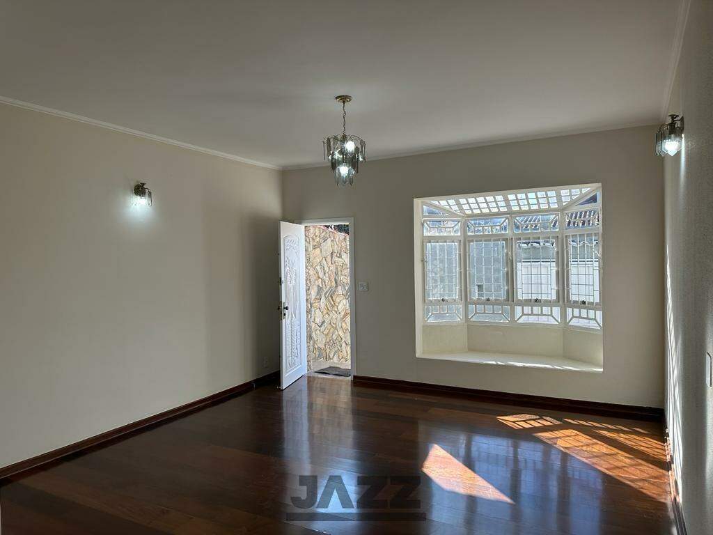 Casa à venda com 3 quartos, 300m² - Foto 7