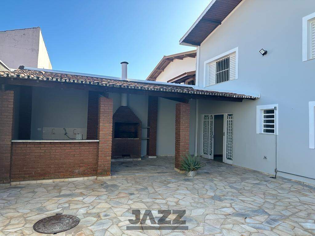 Casa à venda com 3 quartos, 300m² - Foto 26