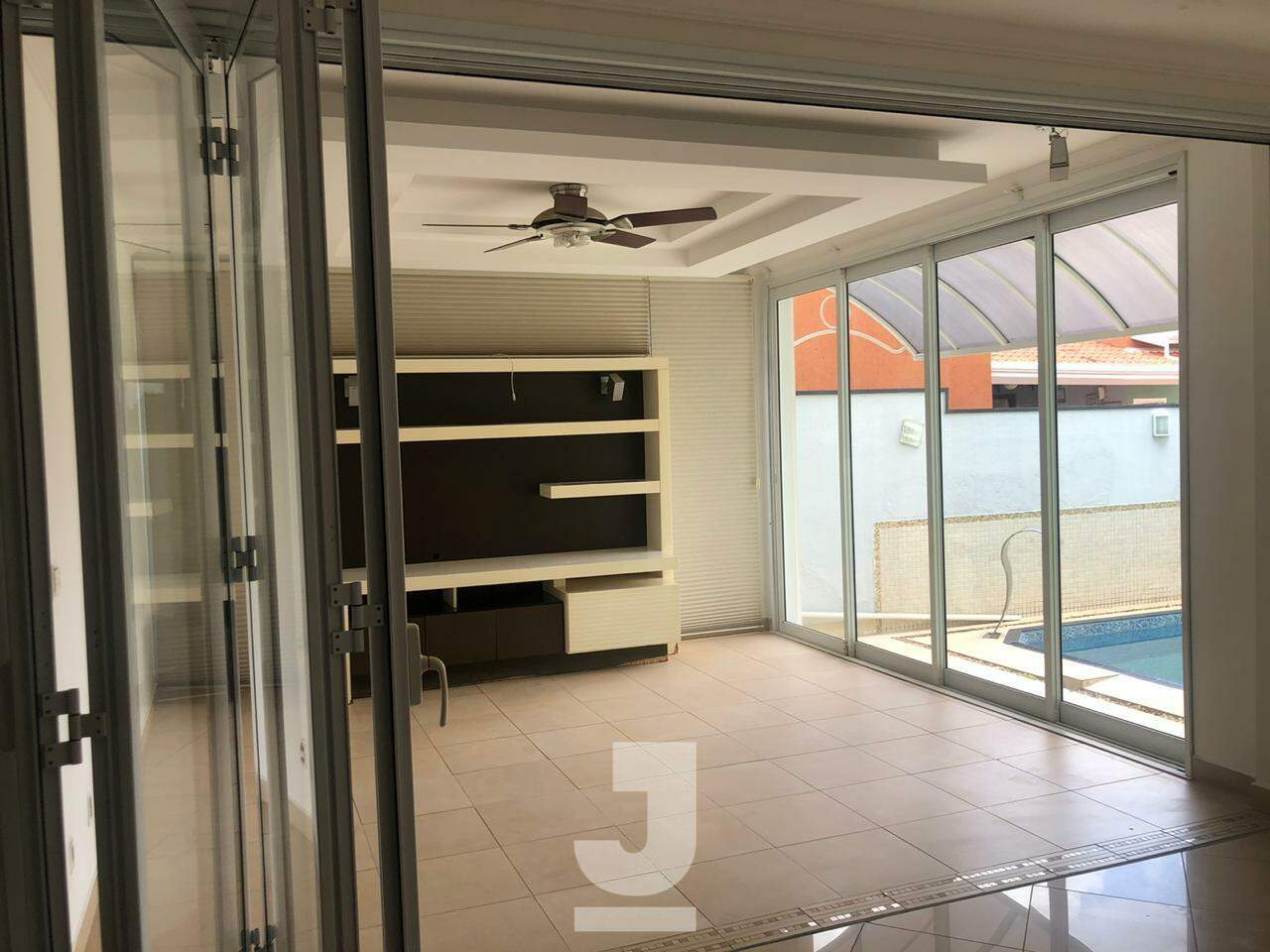 Casa de Condomínio para alugar com 4 quartos, 402m² - Foto 16