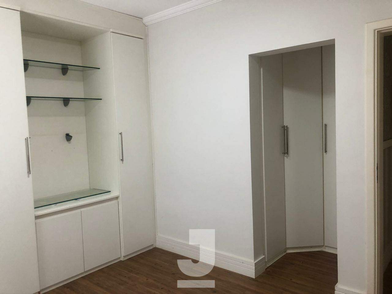 Casa de Condomínio para alugar com 4 quartos, 402m² - Foto 27