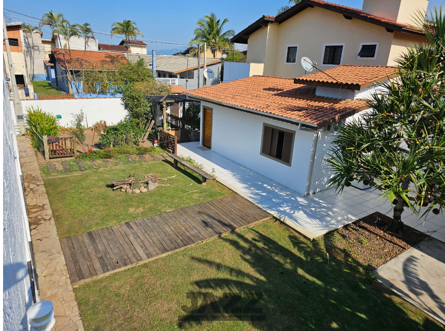 Casa de Condomínio à venda com 6 quartos, 300m² - Foto 2