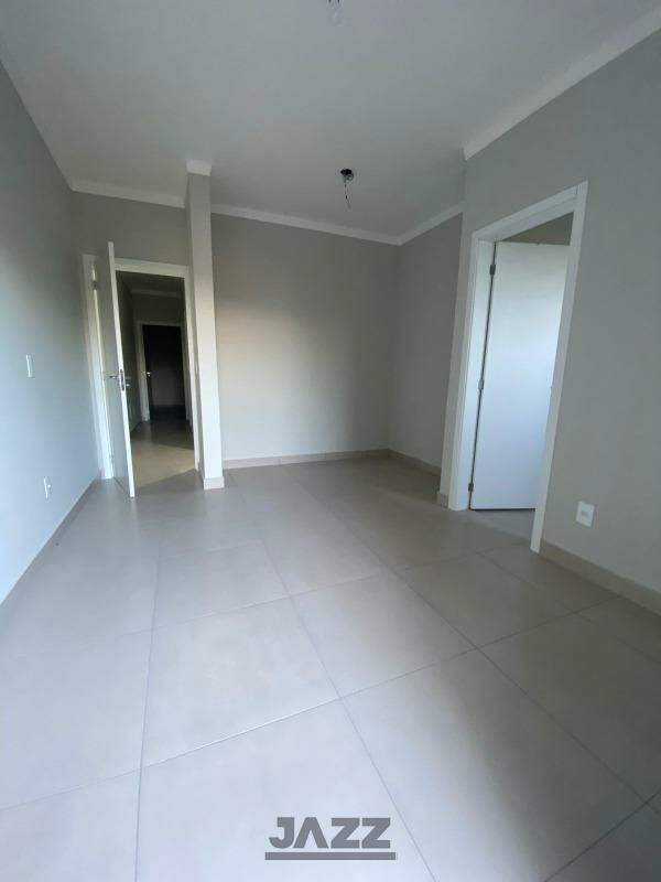 Casa à venda com 3 quartos, 129m² - Foto 13