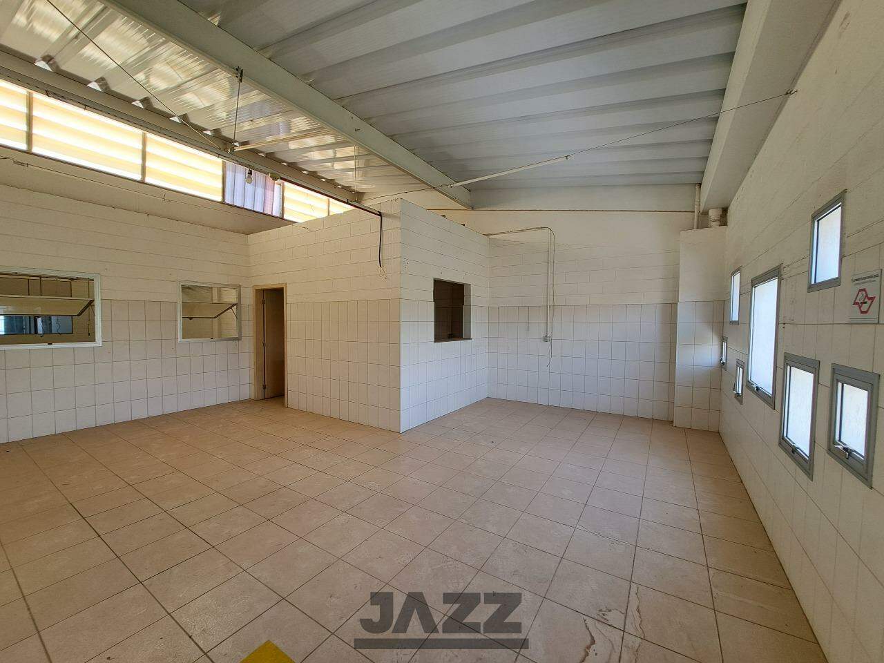 Depósito-Galpão-Armazém para alugar, 1500m² - Foto 5