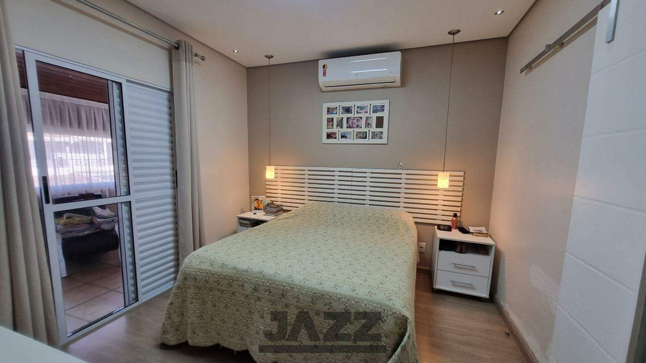 Casa de Condomínio à venda com 4 quartos, 230m² - Foto 18