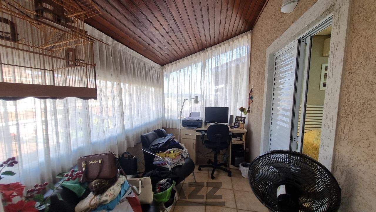 Casa de Condomínio à venda com 4 quartos, 230m² - Foto 26