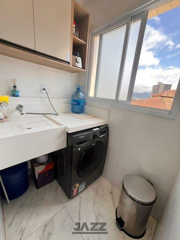 Apartamento à venda com 2 quartos, 52m² - Foto 12