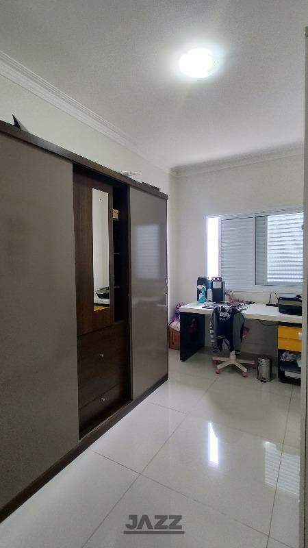 Casa à venda com 3 quartos, 200m² - Foto 13