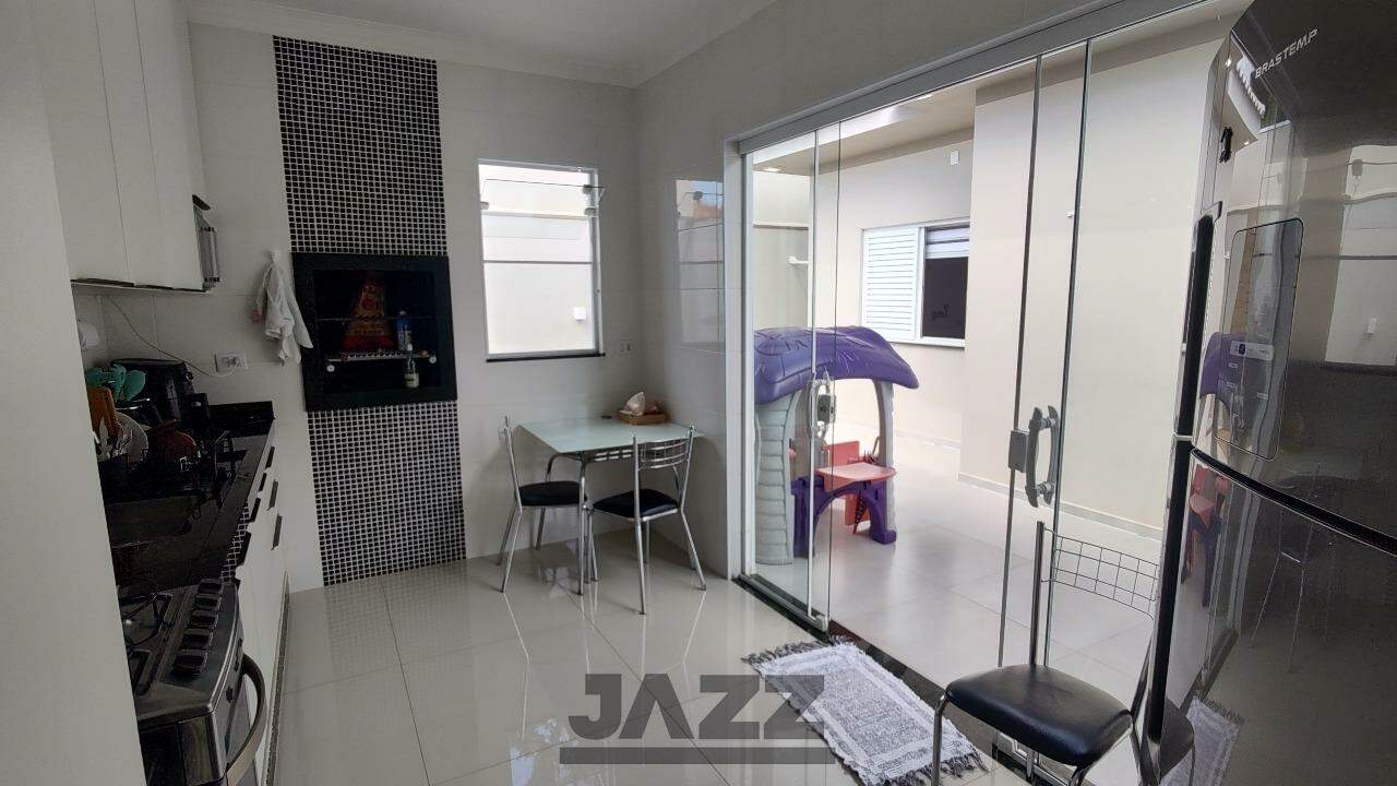 Casa à venda com 3 quartos, 200m² - Foto 26