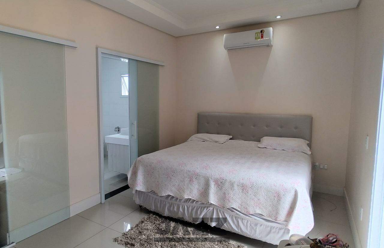 Casa à venda com 3 quartos, 200m² - Foto 19