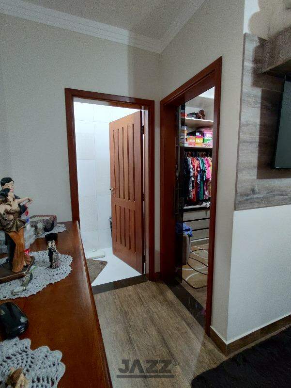 Casa à venda com 3 quartos, 196m² - Foto 16