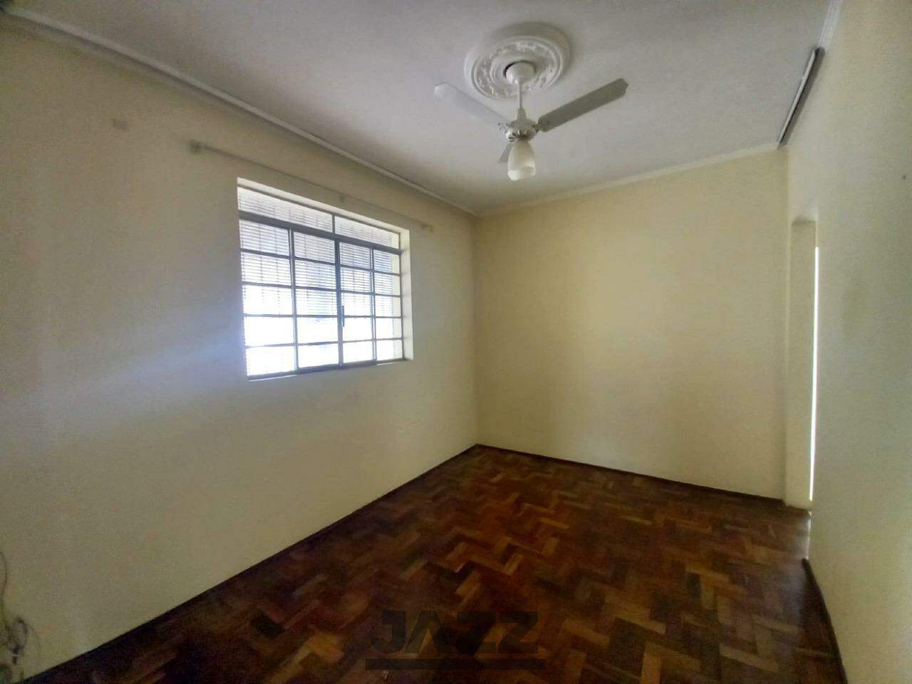 Casa à venda com 3 quartos, 176m² - Foto 3