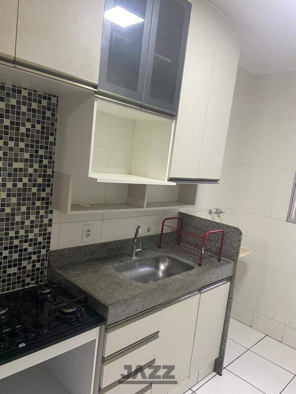 Apartamento à venda com 2 quartos, 45m² - Foto 1