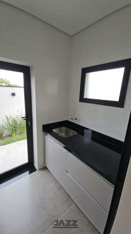 Casa de Condomínio à venda com 3 quartos, 220m² - Foto 30