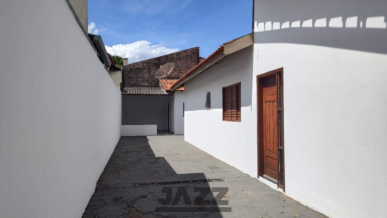 Casa à venda com 3 quartos, 164m² - Foto 3