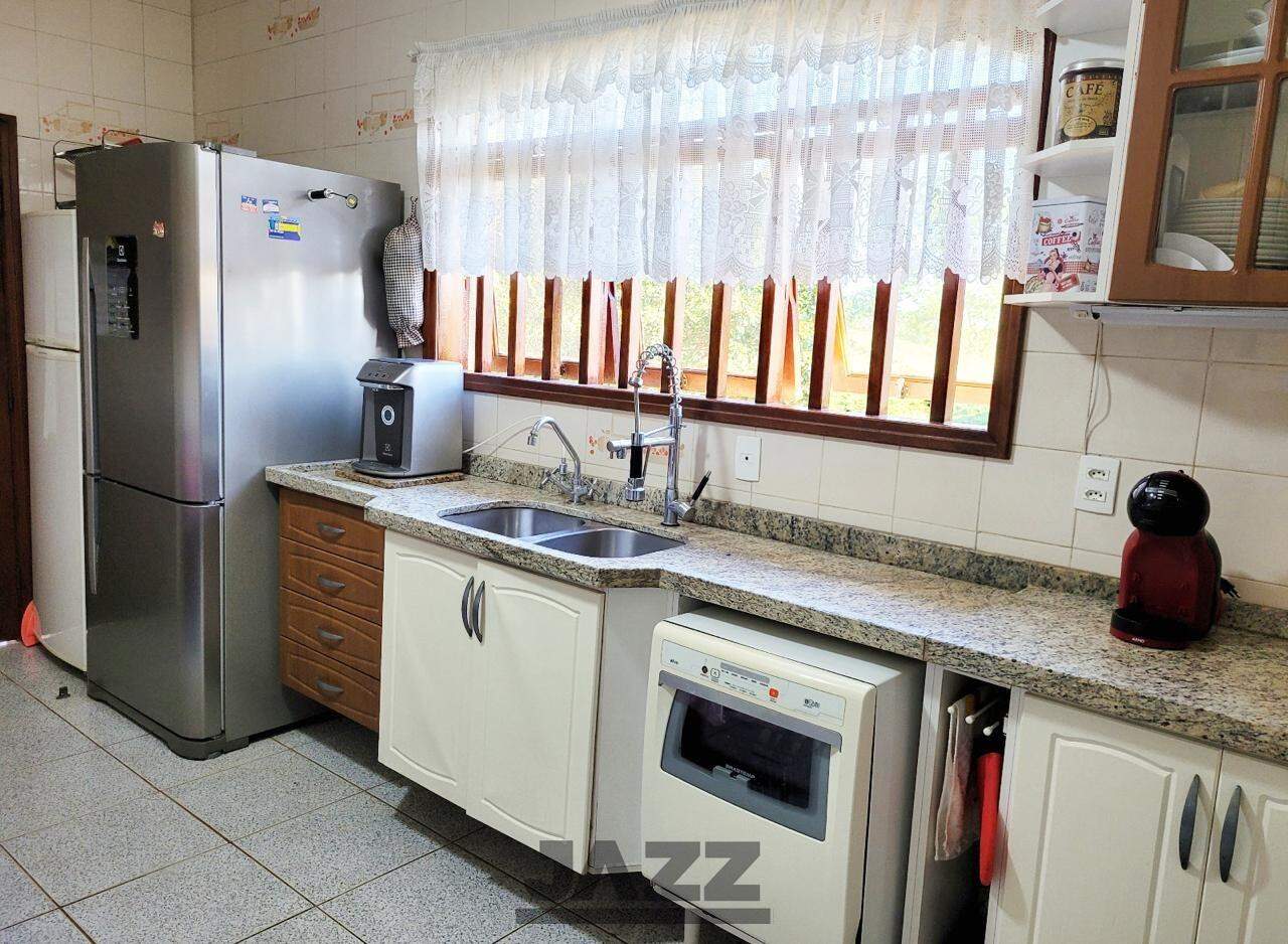 Fazenda à venda com 3 quartos, 310m² - Foto 14